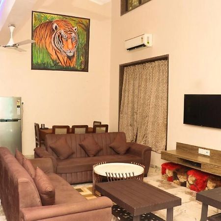 Gk Beach House 5Bhk Pvt Pool Villa Mumbai  Buitenkant foto