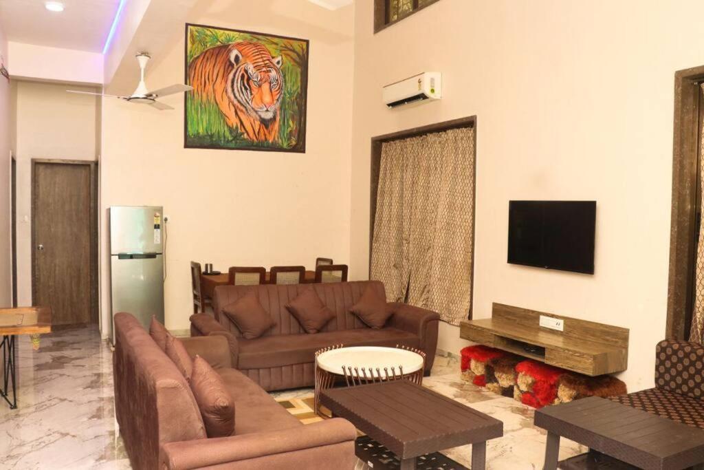 Gk Beach House 5Bhk Pvt Pool Villa Mumbai  Buitenkant foto